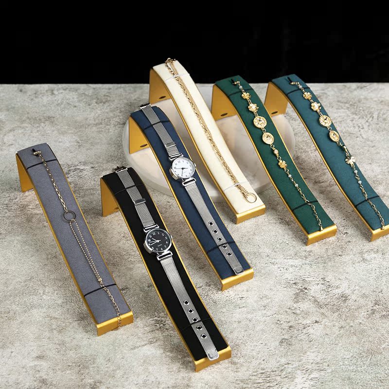 Jewelry Shop Watches - High-end เครื่องประดับยืนแสดงสําหรับสร้อยข้อมือเดี่ยวนาฬิกาแสดง Rack Shopping Mall เคาน์เตอร์หรูหรากํามะหยี่แสดง