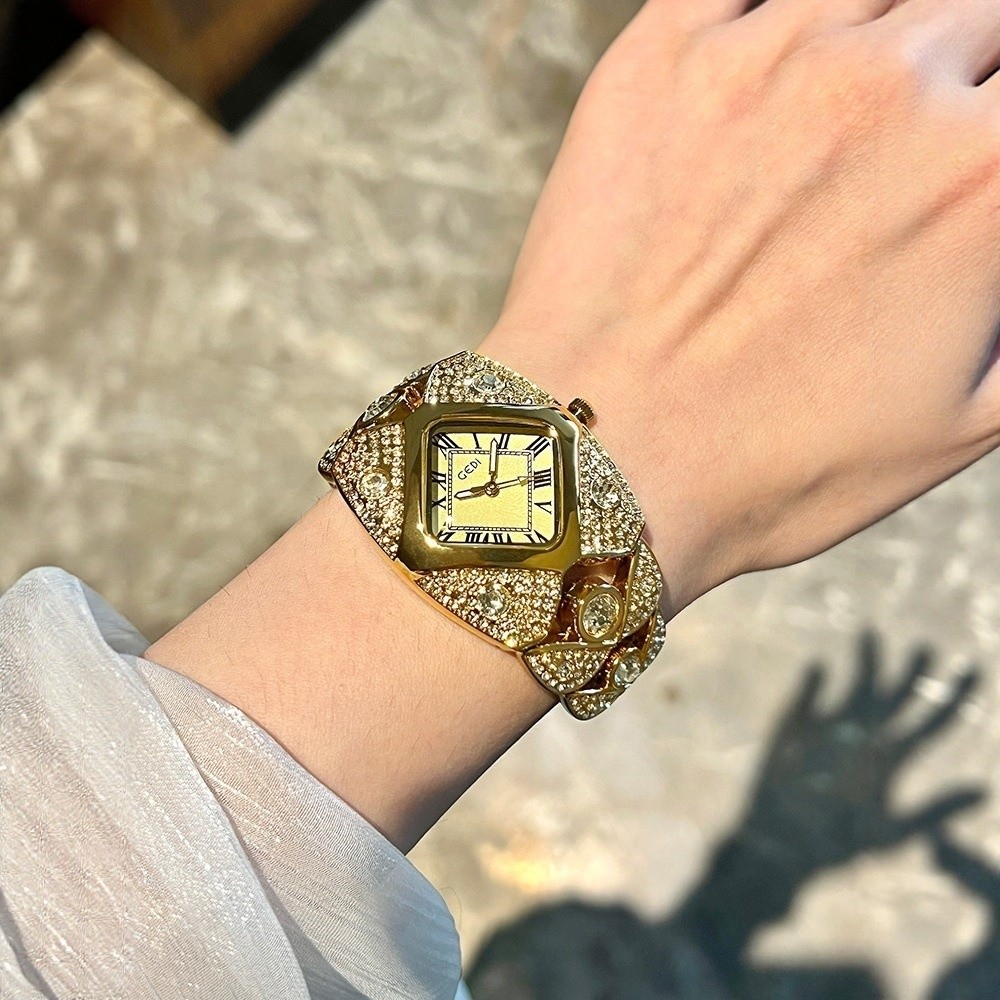 นาฬิกาข้อมือฝังเพชรใหม่ ดีไซน์ - Jewelry Watches Brands บทวิจารณ์และราคา