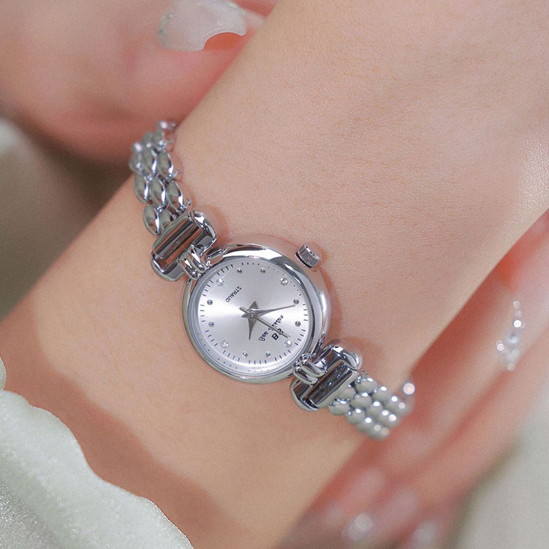 2024ใหม่นาฬิกาน้ำแข็งสีเงินสุด - Jewelry Watches Silver บทวิจารณ์และราคา